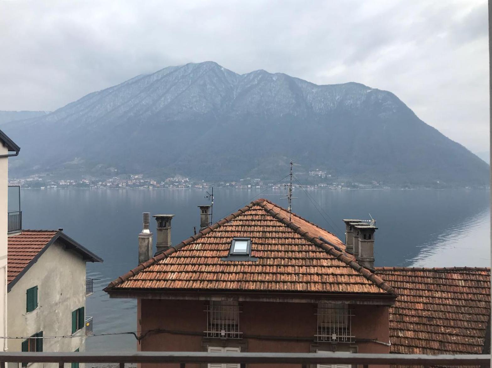 The Romantic Village House - Apartments With Lake View Colonno Exteriör bild