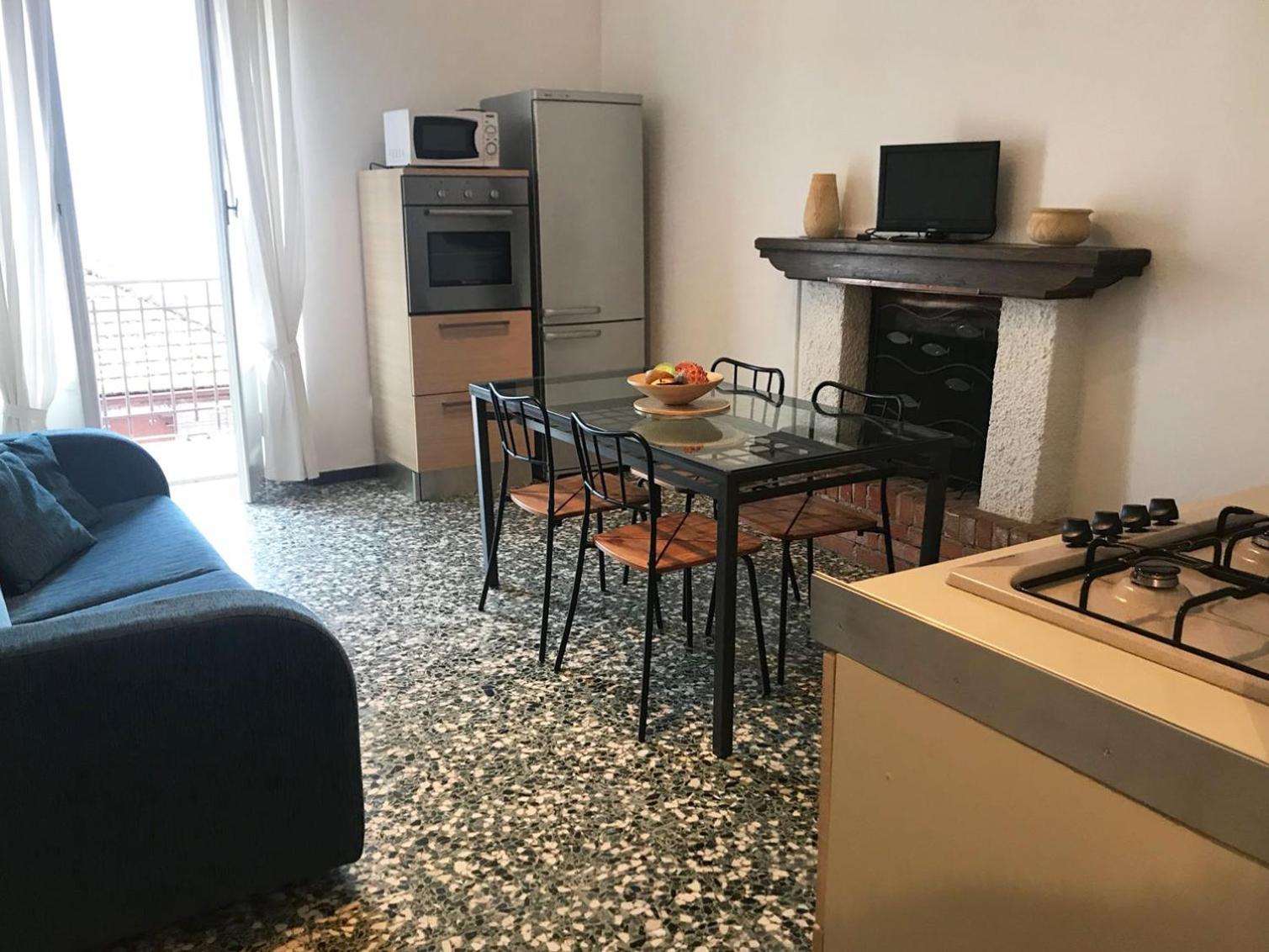 The Romantic Village House - Apartments With Lake View Colonno Exteriör bild