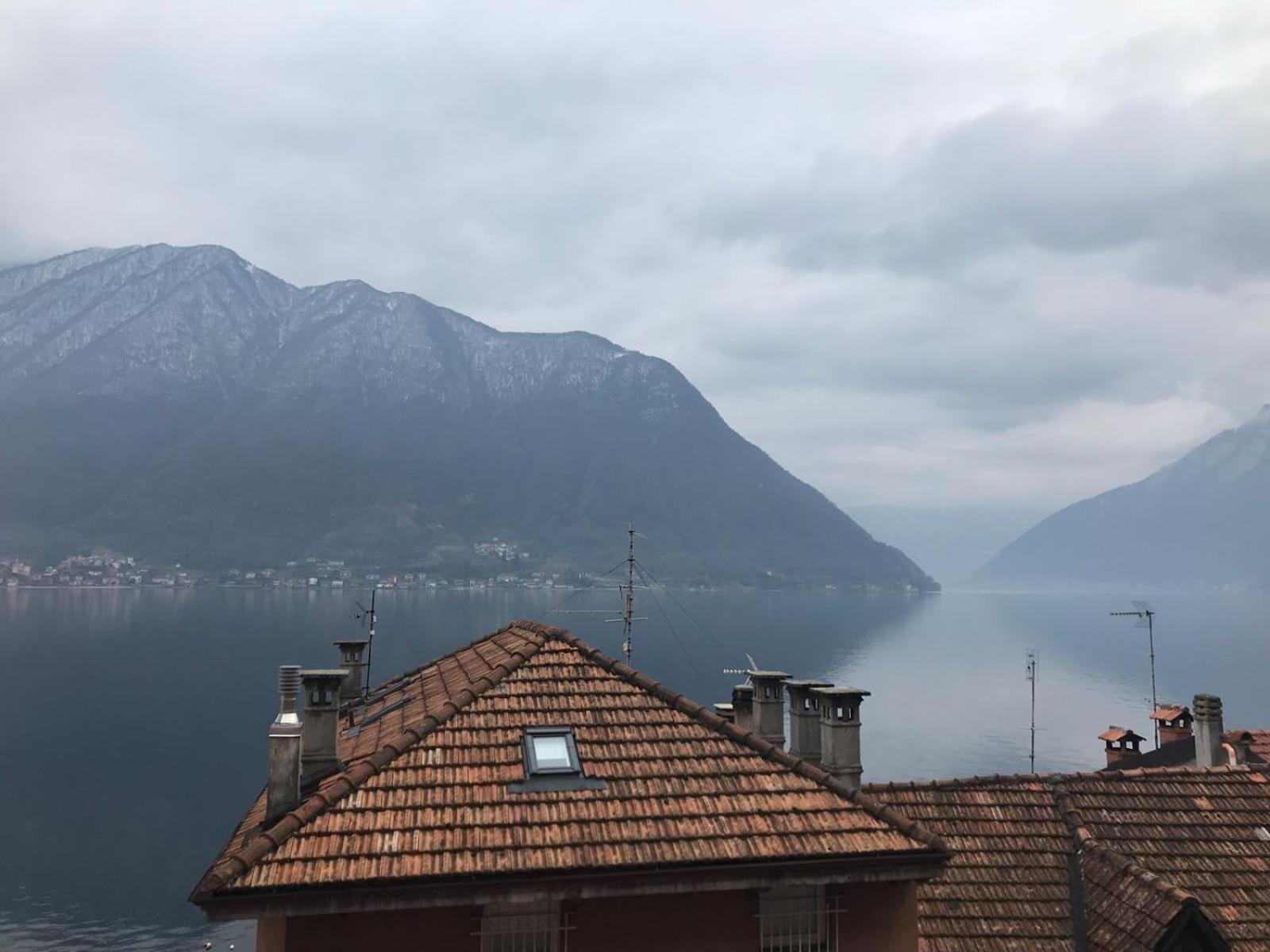 The Romantic Village House - Apartments With Lake View Colonno Exteriör bild