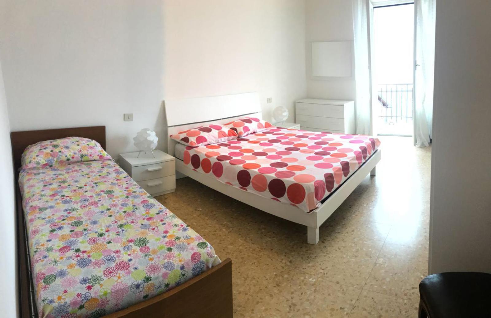 The Romantic Village House - Apartments With Lake View Colonno Exteriör bild