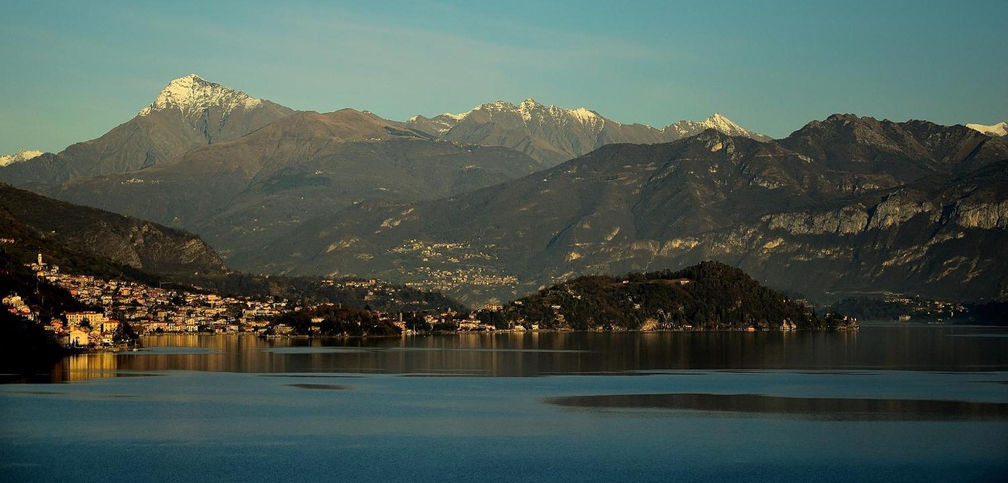 The Romantic Village House - Apartments With Lake View Colonno Exteriör bild